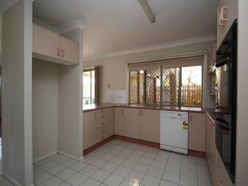 4 Elton Street, Daisy Hill QLD 4127