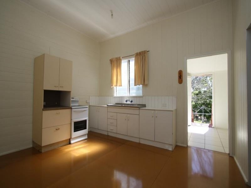 12 Bay Terrace, Wynnum QLD 4178