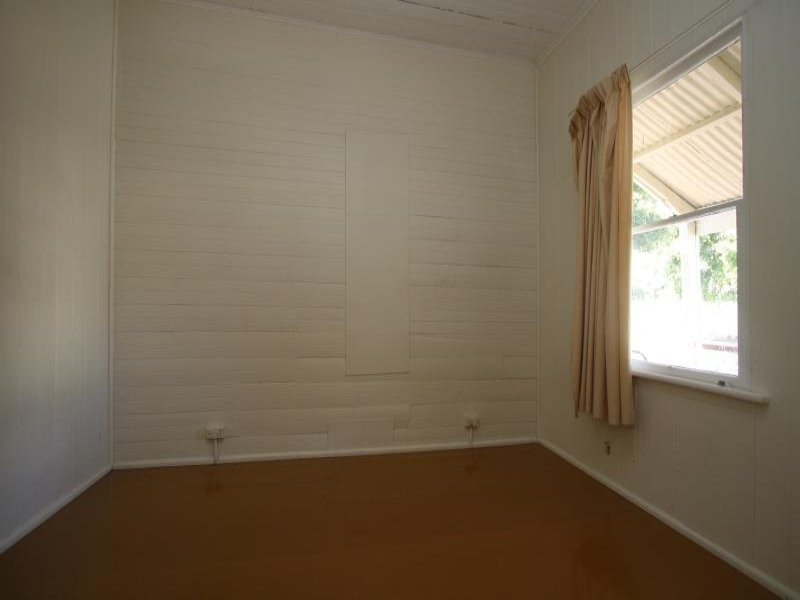 12 Bay Terrace, Wynnum QLD 4178