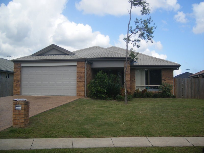 15 Dean Street, Bray Park QLD 4500