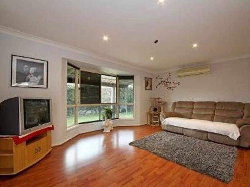 4 Maple Street, Kallangur QLD 4503