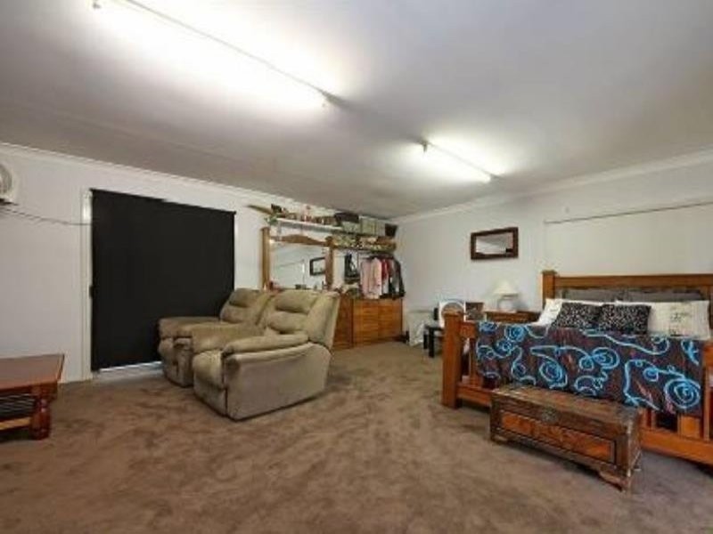 4 Maple Street, Kallangur QLD 4503