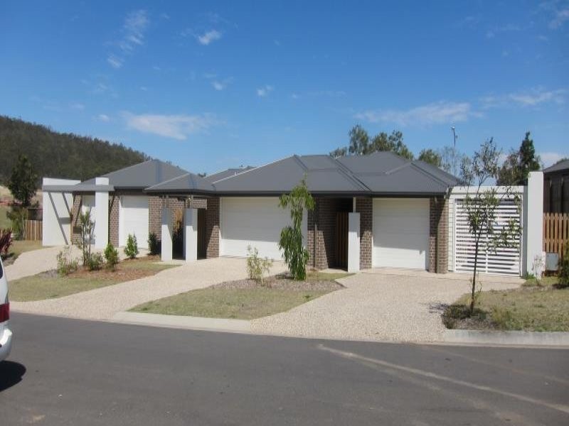 2/50 Lamington Road, Redbank Plains QLD 4301