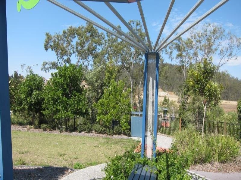 2/50 Lamington Road, Redbank Plains QLD 4301