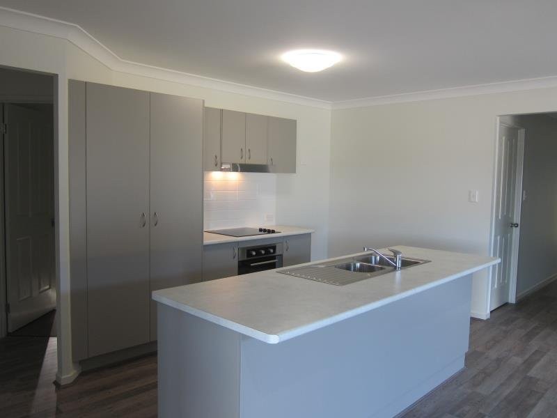 14 Summit Parade, Bahrs Scrub QLD 4207