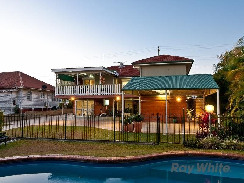 320 Rode Road, Wavell Heights QLD 4012