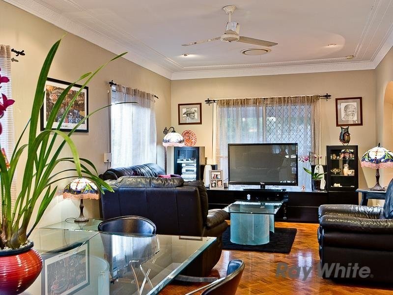 320 Rode Road, Wavell Heights QLD 4012