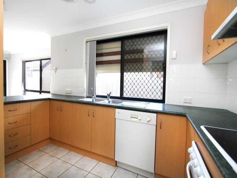 5 Wandi Close, Riverhills QLD 4074