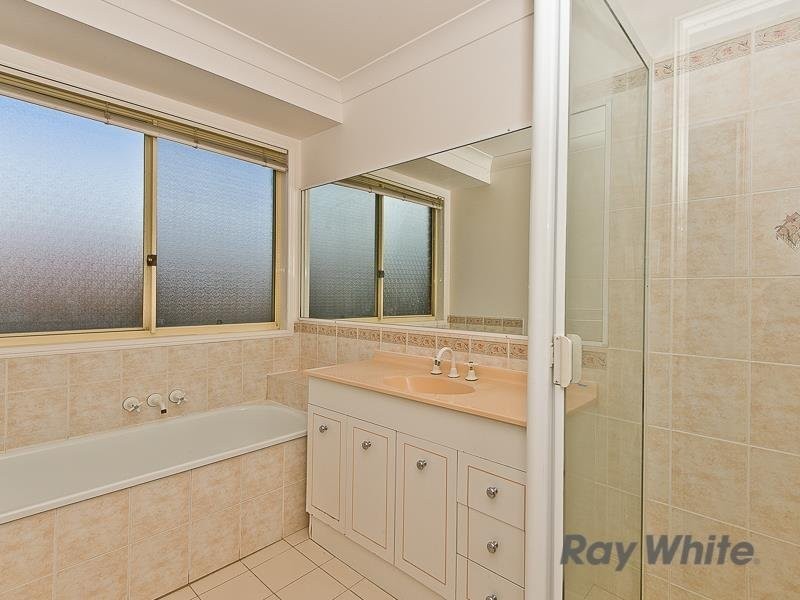 32 Pascali crescent, Eatons Hill QLD 4037