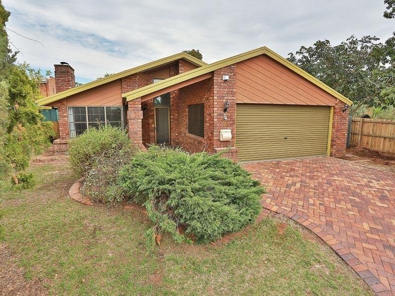 8 Octave Court, Bridgeman Downs QLD 4035