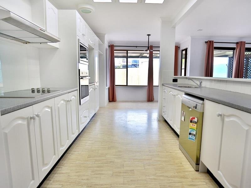 8 Octave Court, Bridgeman Downs QLD 4035