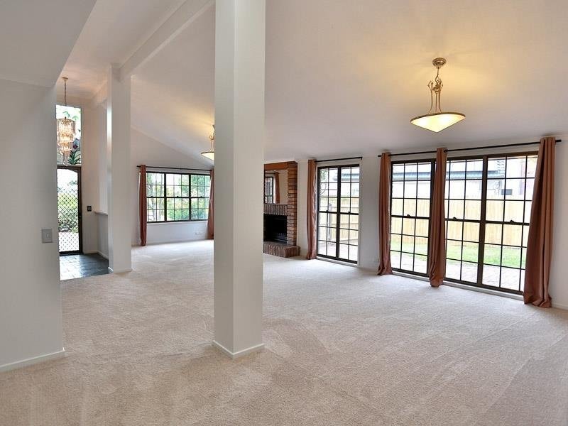 8 Octave Court, Bridgeman Downs QLD 4035