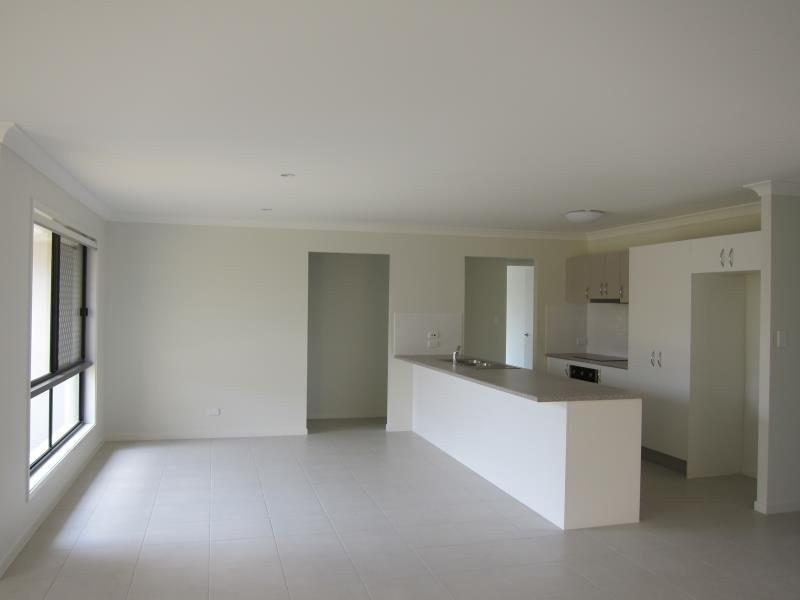 1 Bellflower Crescent, Mount Cotton QLD 4165