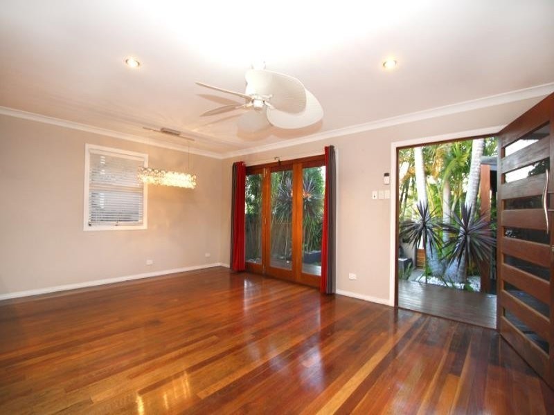 80 Thomas Street, Birkdale QLD 4159
