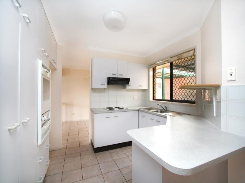 2 Troy Court, Eatons Hill QLD 4037