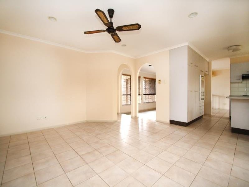 2 Troy Court, Eatons Hill QLD 4037