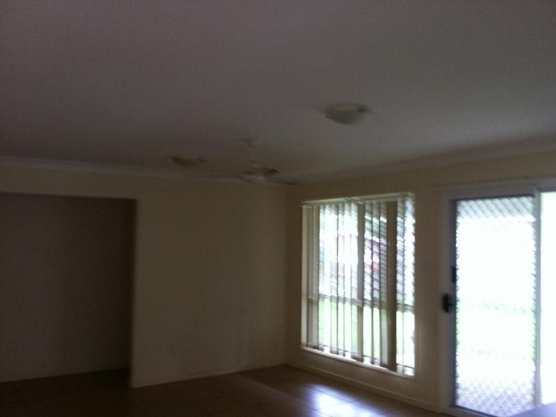 18 Adams Street, Beachmere QLD 4510