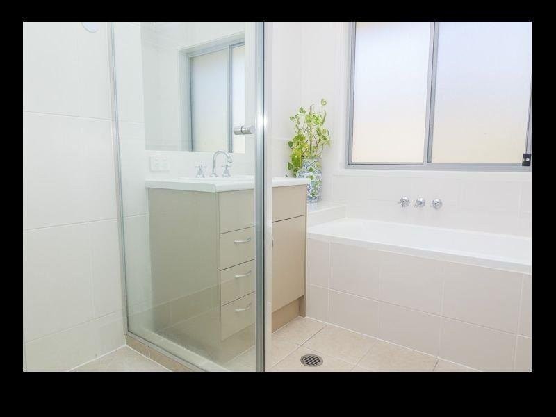 14 Castlewellan Circ, Warner QLD 4500