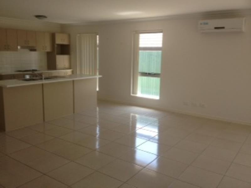 14 Castlewellan Circ, Warner QLD 4500