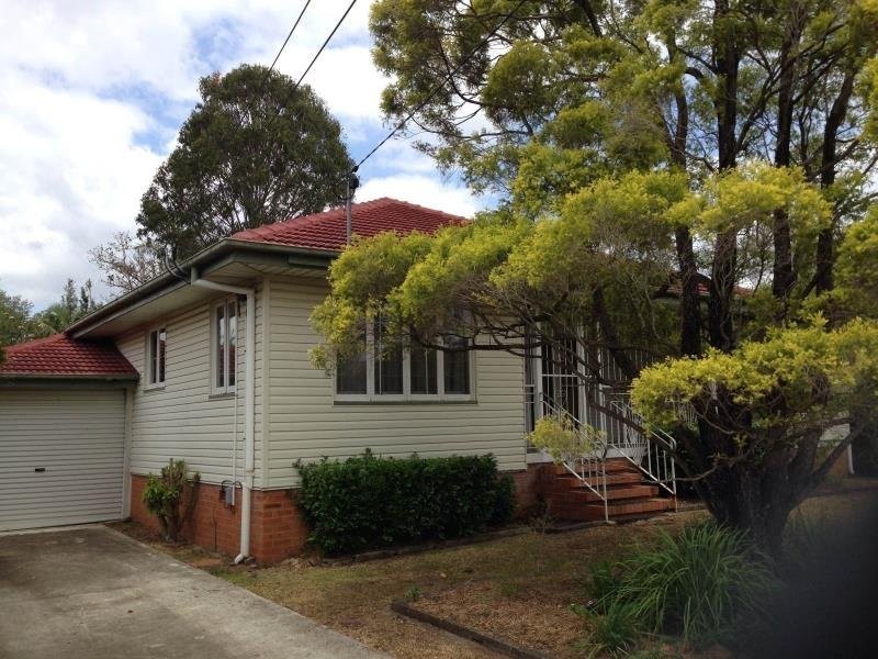 11 Strathdale Street, Aspley QLD 4034