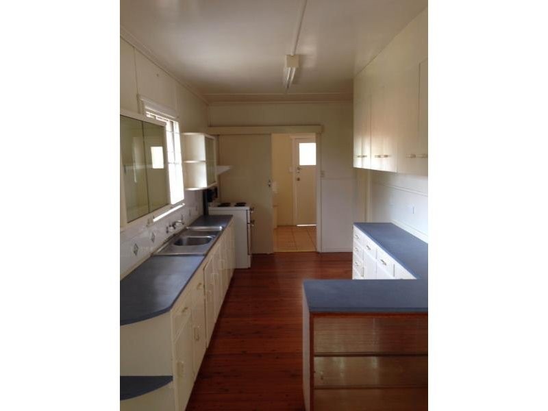 11 Strathdale Street, Aspley QLD 4034