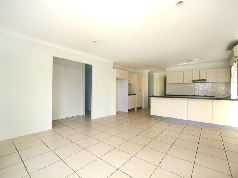 216 Edwards Street, Raceview QLD 4305