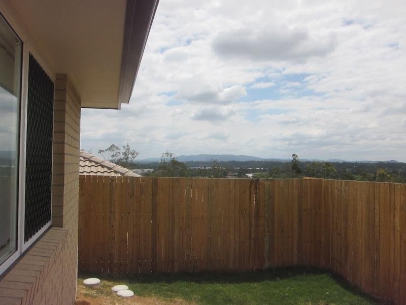 2/3 George Rant Court, Goodna QLD 4300