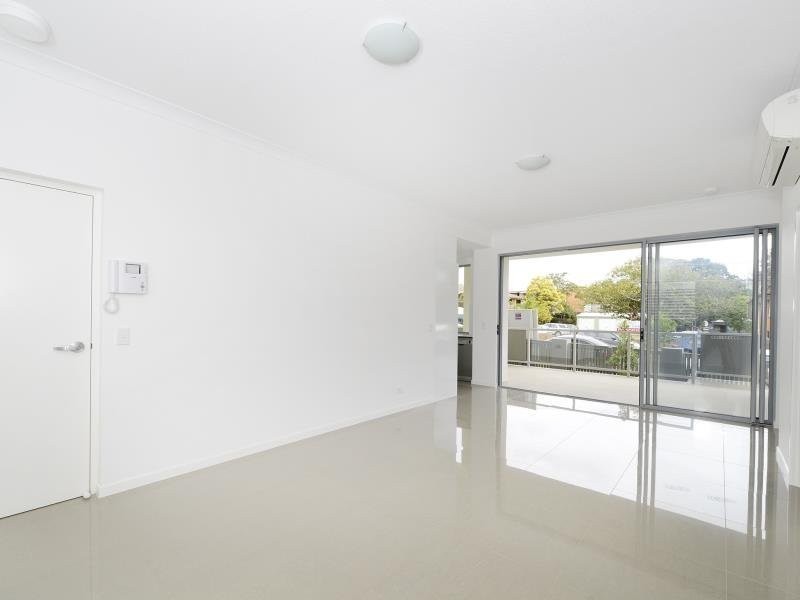 2/2 Buckby Street, Nundah QLD 4012