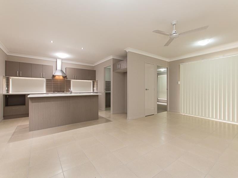 11 Mannikin Street, Griffin QLD 4503