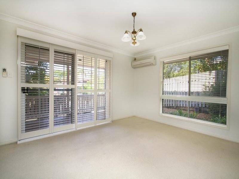 11 Poinciana Close, Mount Gravatt East QLD 4122