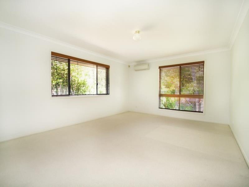 11 Poinciana Close, Mount Gravatt East QLD 4122