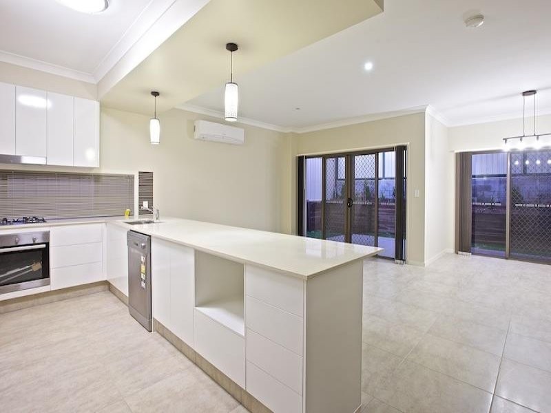 4/6 Bond Street, Cleveland QLD 4163