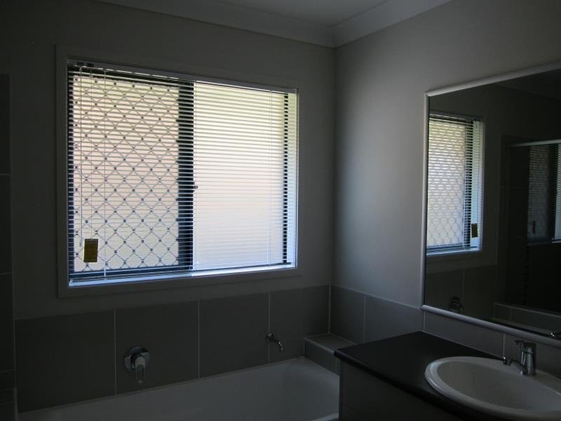 8 Crestwood Street, Bahrs Scrub QLD 4207