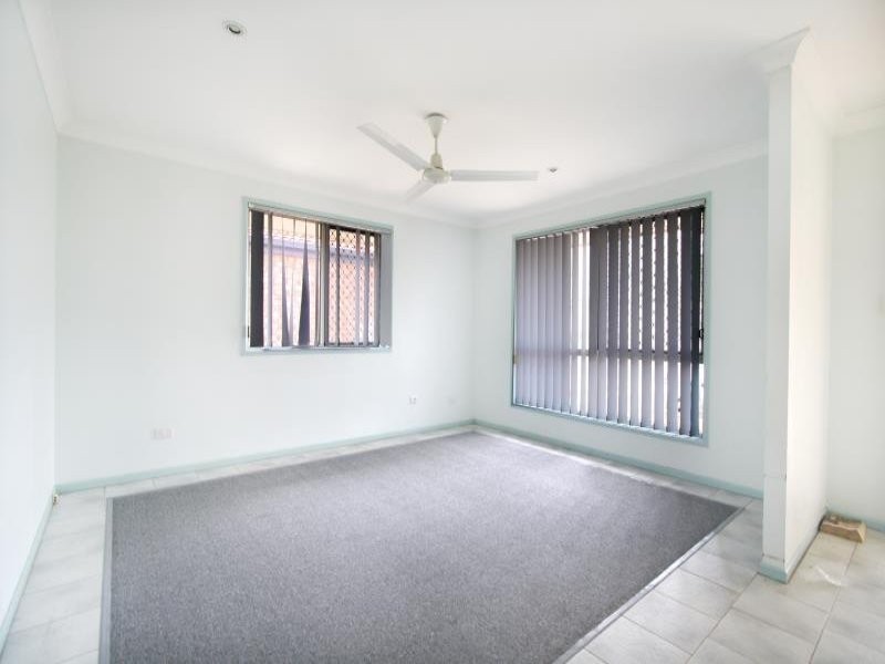 76 The Village Avenue, Coopers Plains QLD 4108