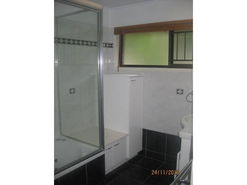 9 Keaton Street, Mcdowall QLD 4053