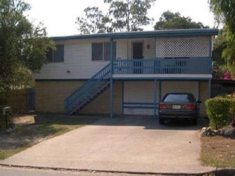 4 Kuring-gai Chase, Petrie QLD 4502