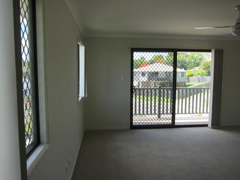 6 Heuer Close, Goodna QLD 4300
