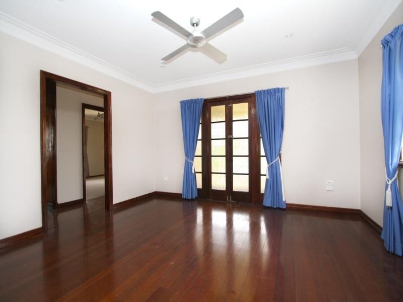 9 Highgate Street, Coopers Plains QLD 4108