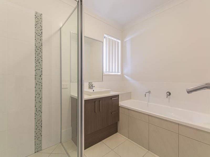 9 Mistral Crescent, Griffin QLD 4503