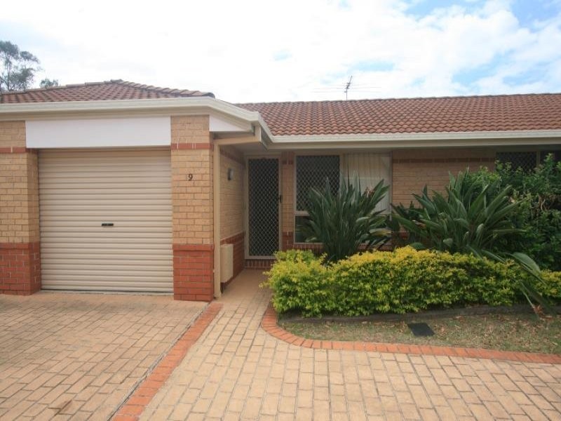 9/5 Hibiscus Circuit, Fitzgibbon QLD 4018