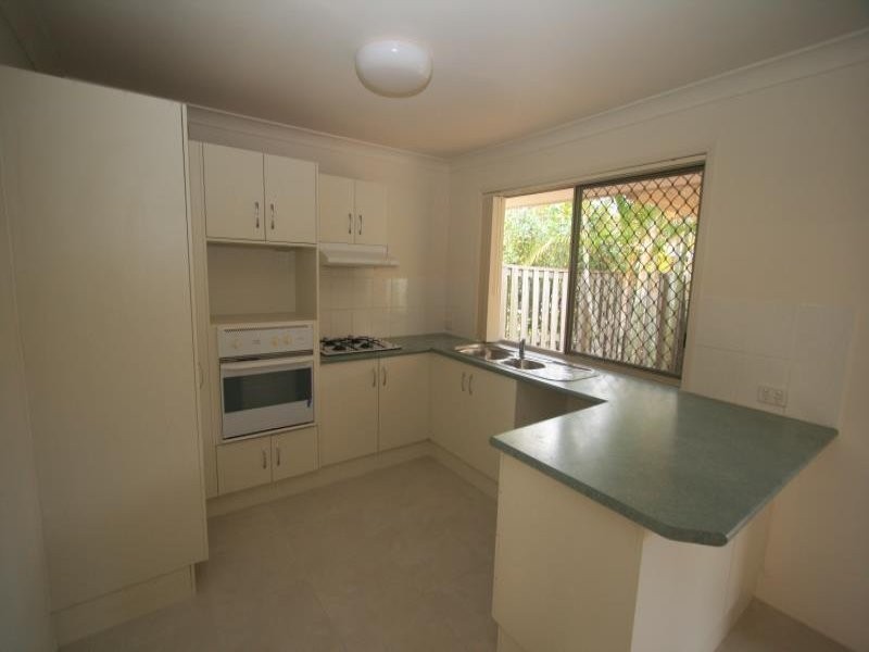 9/5 Hibiscus Circuit, Fitzgibbon QLD 4018
