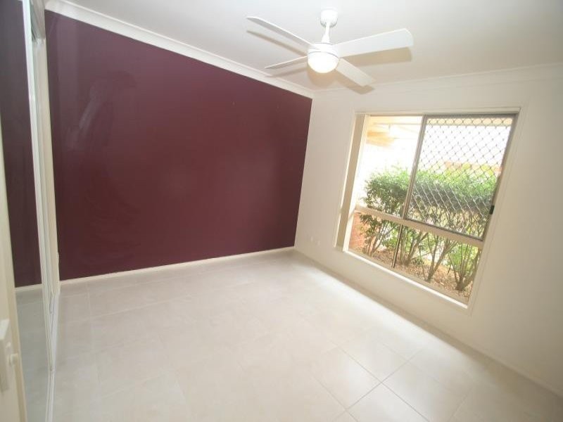 9/5 Hibiscus Circuit, Fitzgibbon QLD 4018