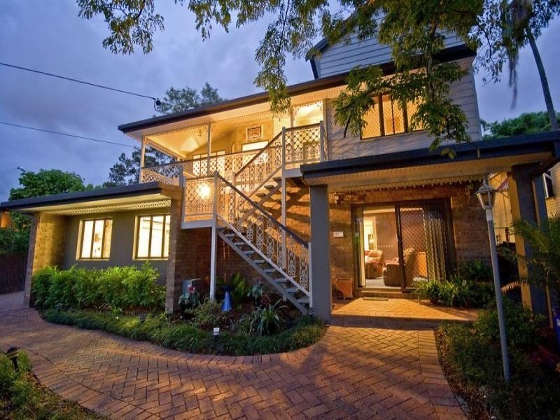 43 Stoneleigh Street, Albion QLD 4010