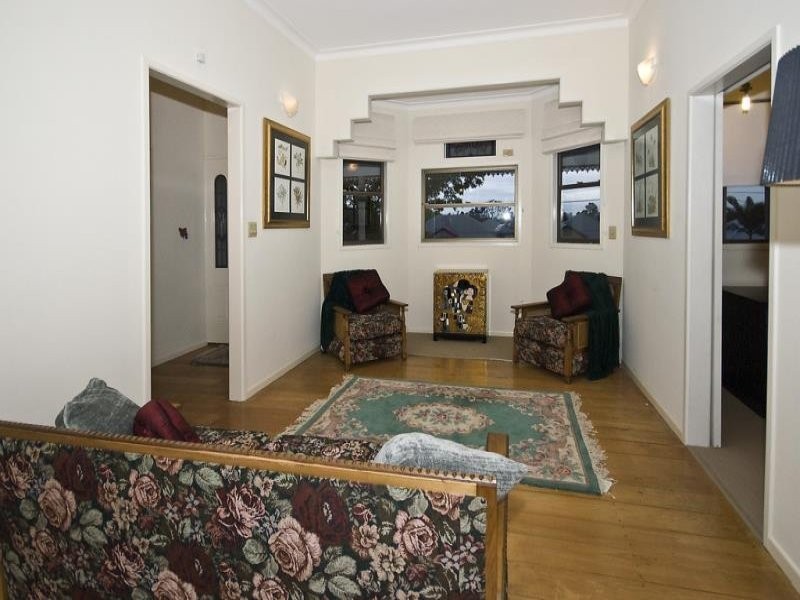 43 Stoneleigh Street, Albion QLD 4010