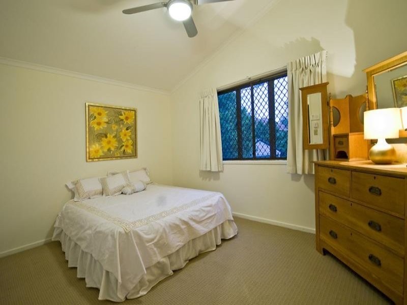 43 Stoneleigh Street, Albion QLD 4010