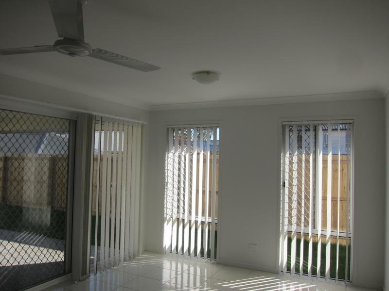 7 Mistral Crescent, Griffin QLD 4503