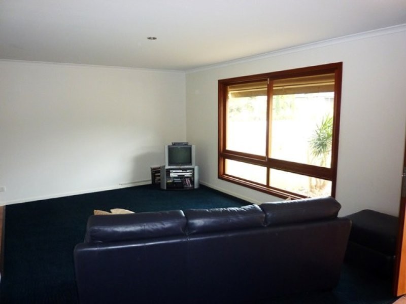 9 Meander Street, Warner QLD 4500