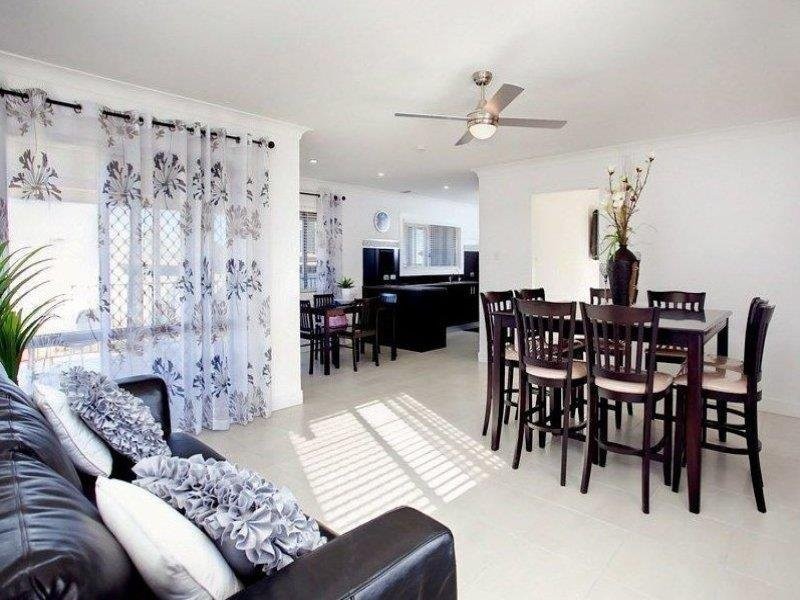 61 Picasso Crescent, Carseldine QLD 4034