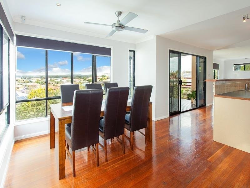 5 Monica Court, Eatons Hill QLD 4037