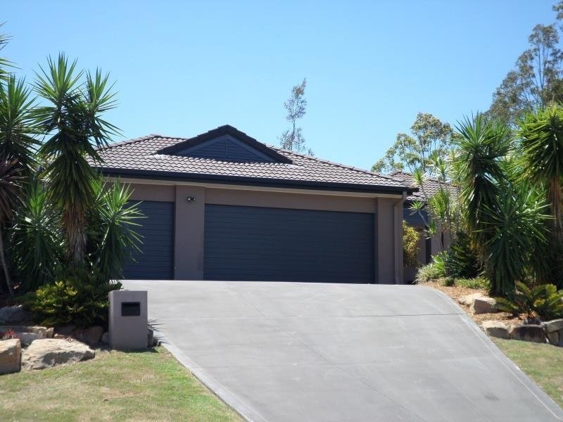 8 Katelyn Ct, Cashmere QLD 4500